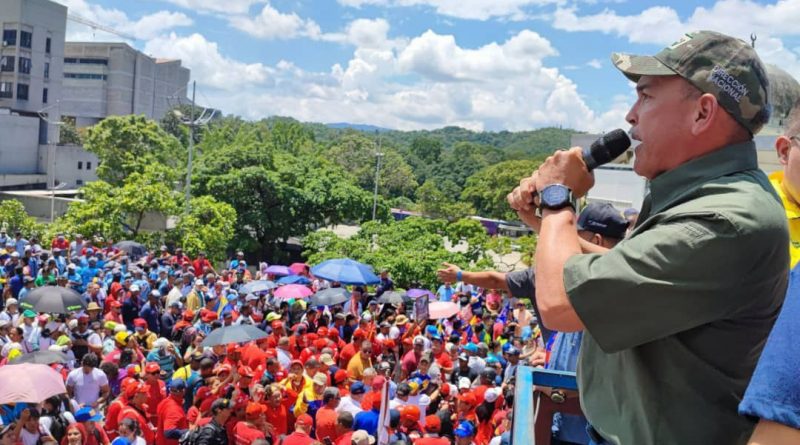 Trabajadores venezolanos marchan en defensa de la soberanía nacional
