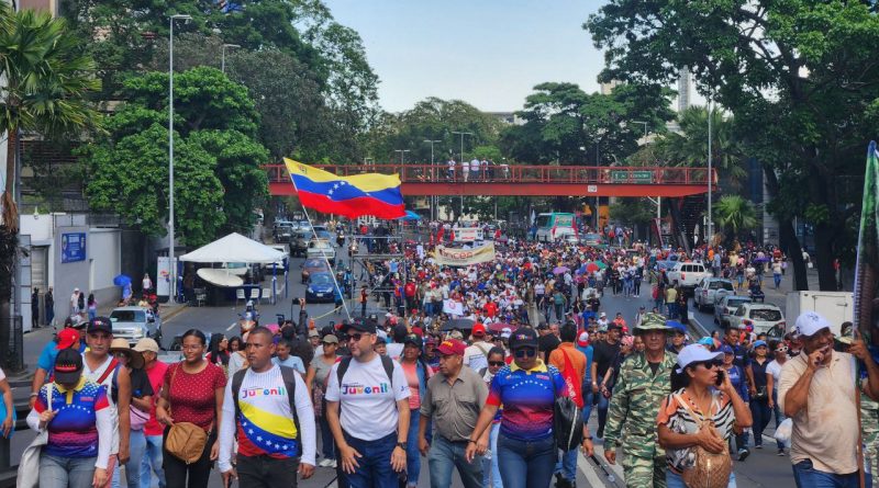 La Clase Obrera asistió a la celebración de los 22 años desde el Rescate del Comandante Chávez