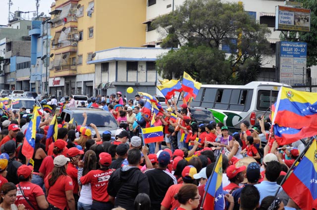 Pueblo trabajador recibió a Nicolás Maduro luego de gira presidencial