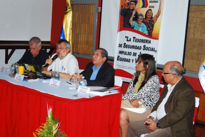 Jorge Riechman: Los trabajadores son fundamentales para vencer la crisis ecológica social