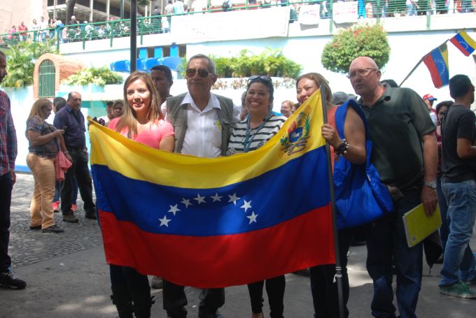 Pueblo respalda incondicionalmente a los 55 diputados de la Patria