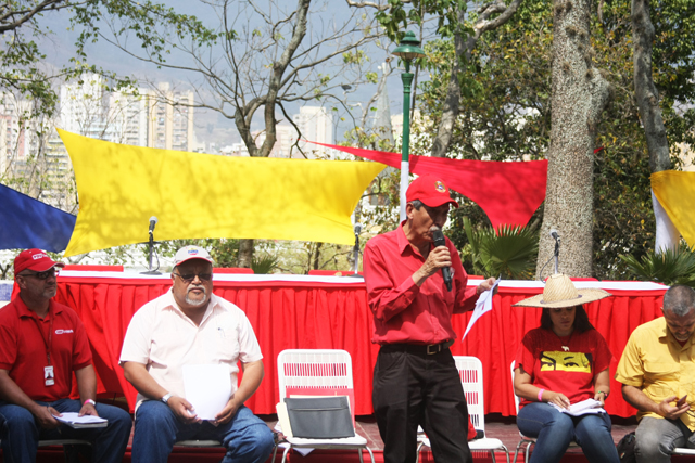 Vera: La Clase obrera tiene el compromiso de luchar contra la Guerra Económica