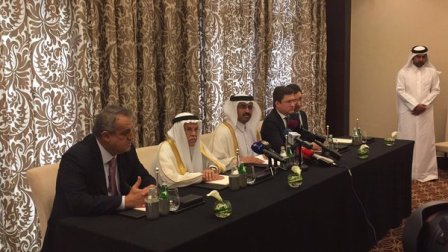 Rusia Catar, Arabia Saudita y Venezuela acordaron congelar producción de petróleo