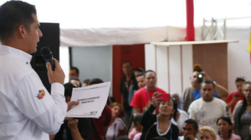 Gobierno entregó Bs. 400 millones para financiar proyectos productivos de la juventud