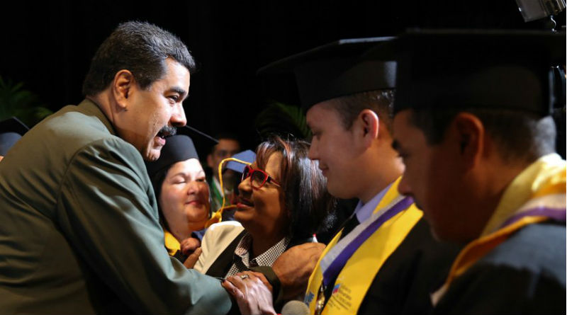 Presidente Maduro: Estamos en construcción de un modelo de salud con doctrina de servicio humano