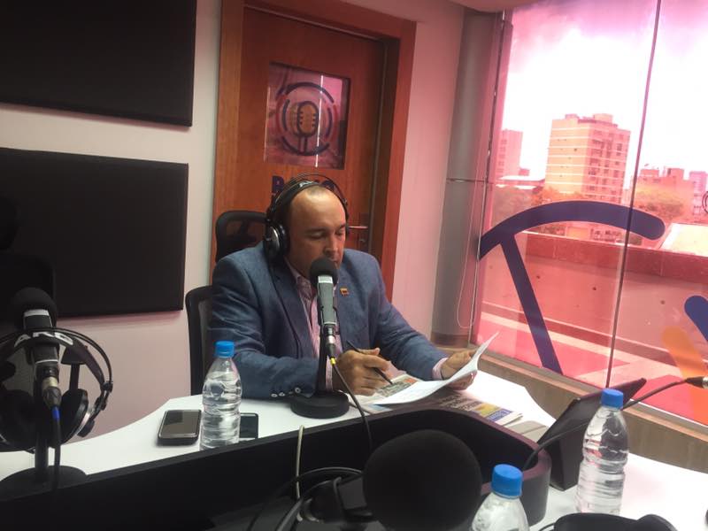 Ministro Torrealba invita a la clase obrera a participar en la Gran Marcha Antigolpe