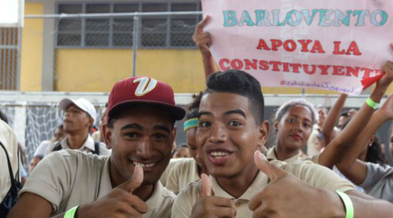 Presidente Maduro insta a la juventud venezolana a ser constructora del futuro