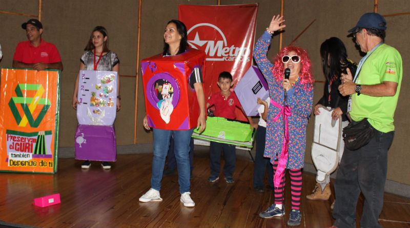 Niños de las guarderías del MPPPST y Metro de Caracas se divierten con  electroteatro