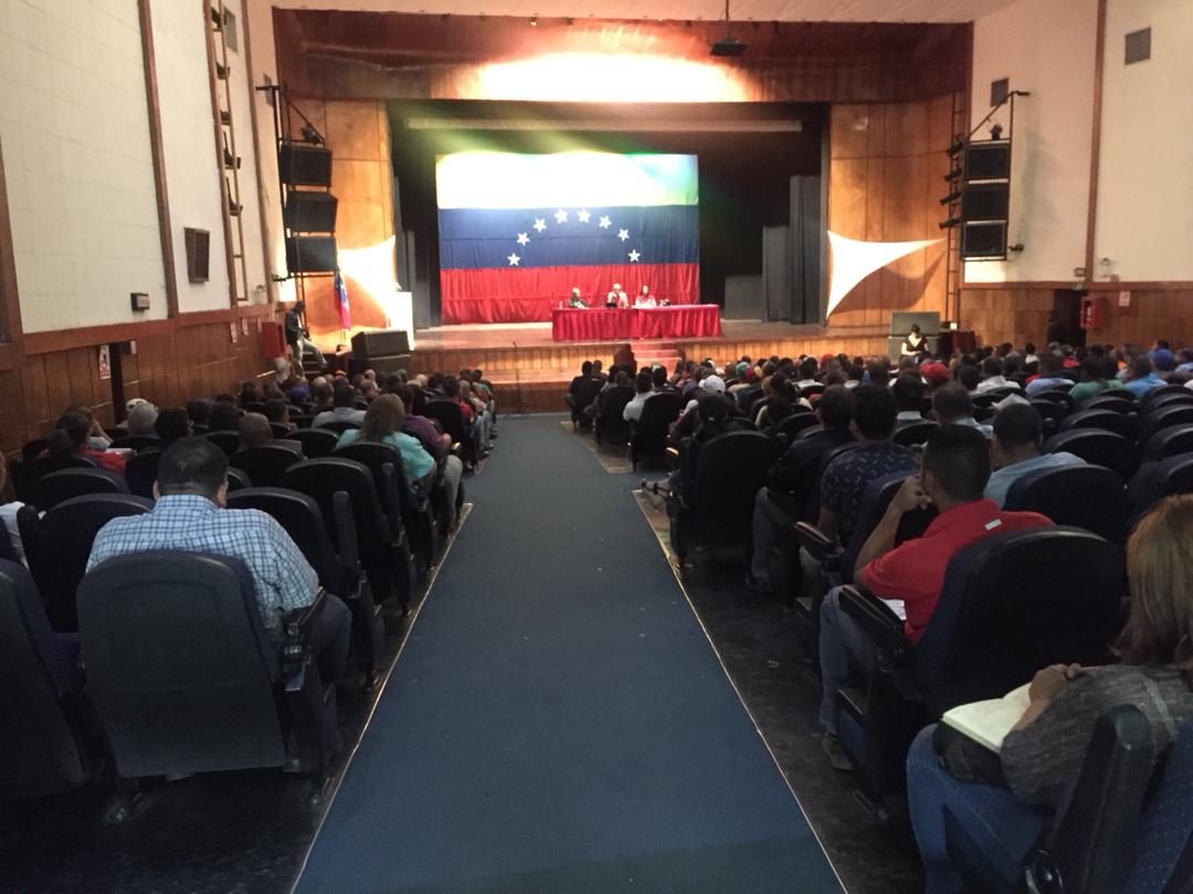 Ministro Eduardo Piñate estableció reunión con organizaciones sindicales del sector privado