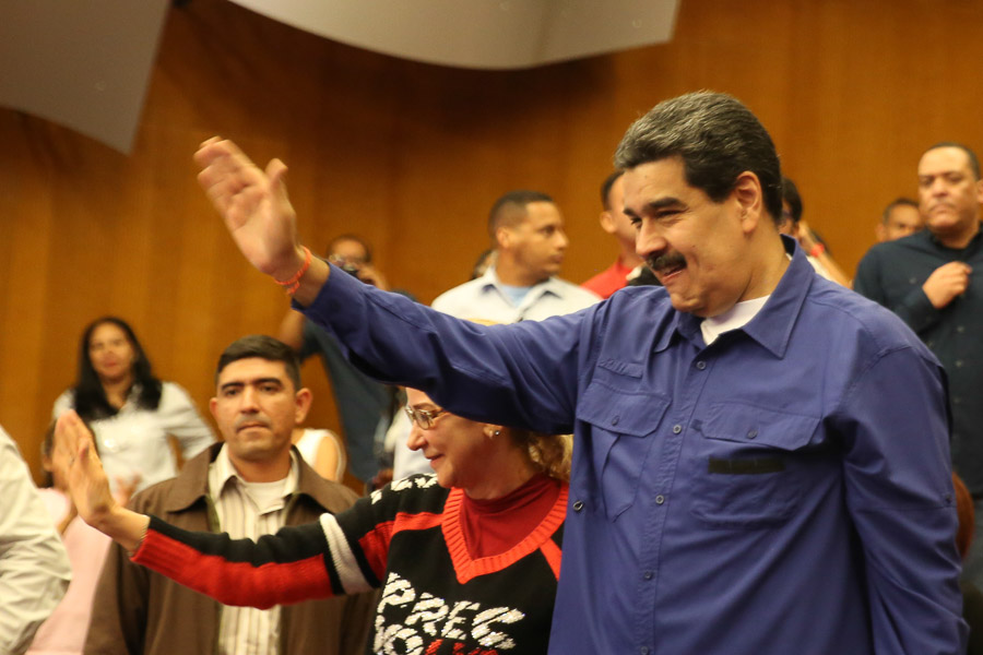 Presidente Maduro asiste al inicio de la temporada de teatro infantil 2019-2020