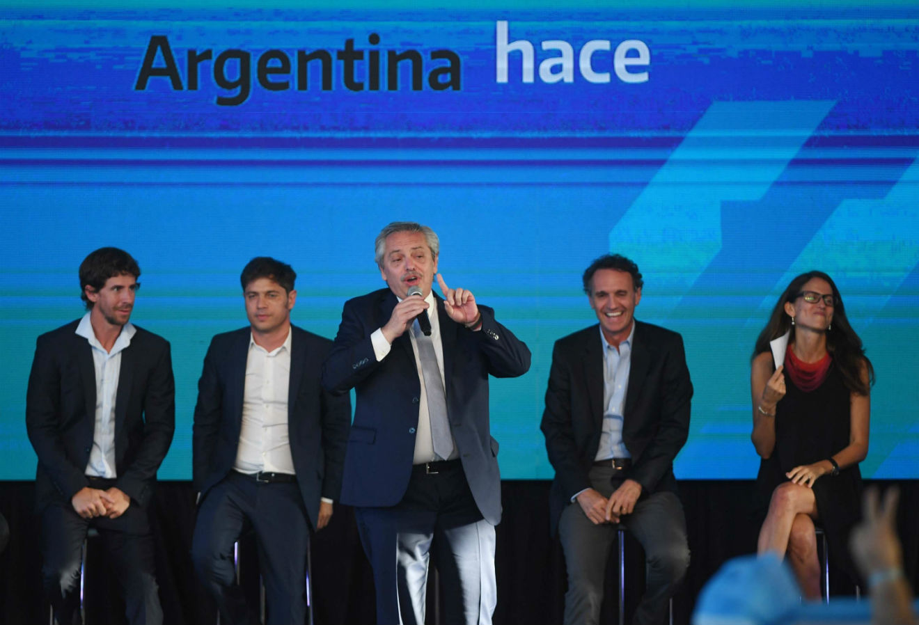 Gobierno argentino presenta plan para generar empleo mediante impulso a obras públicas