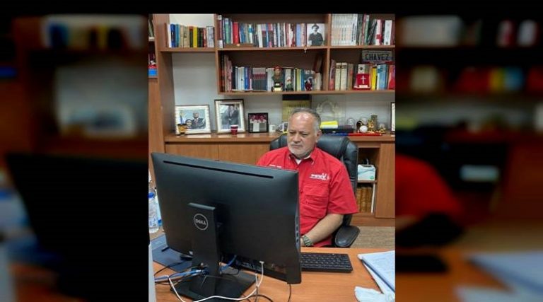 Diosdado Cabello anuncia reinicio de su programa Con el Mazo Dando en 15 días