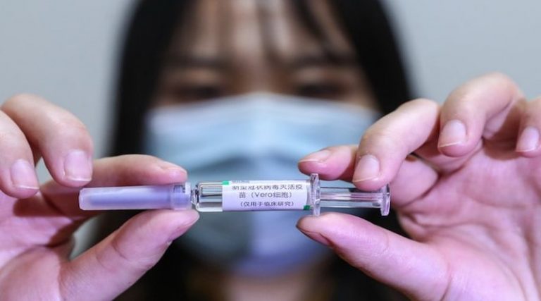 Vacuna inactivada de China contra COVID-19 arroja resultados prometedores durante ensayo