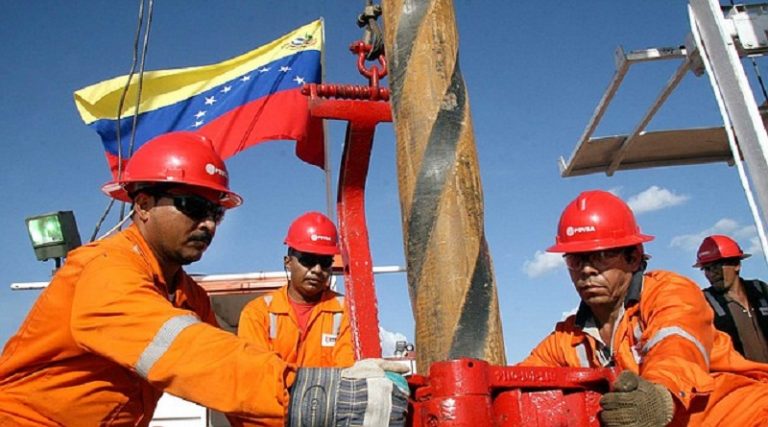 Presidente Maduro llamó a la clase obrera petrolera a luchar para vencer el burocratismo y a los infiltrados en PDVSA