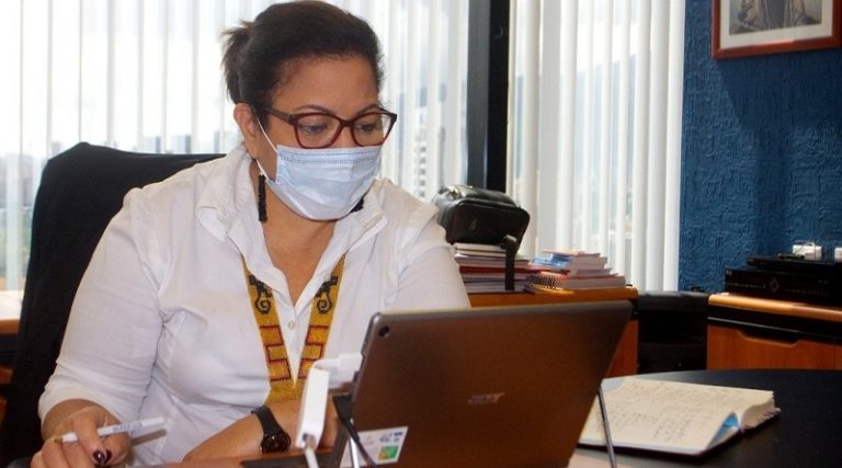 Venezuela comprometida con garantía de derechos de mujeres y niñas