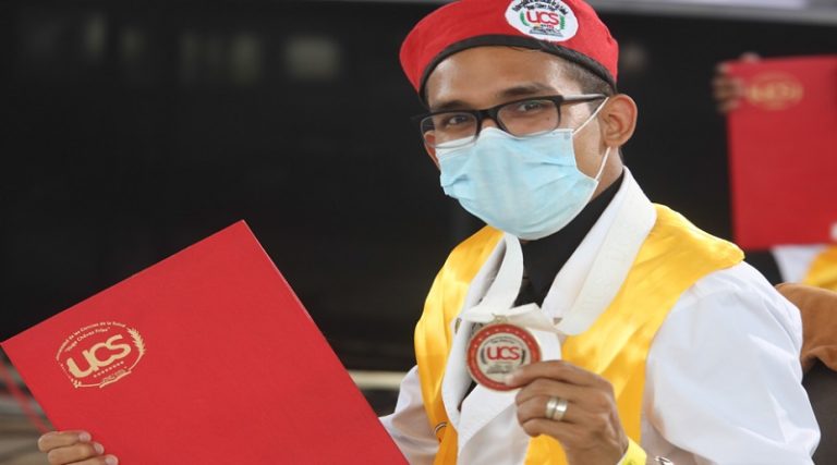 LOGRO SOCIALISTA: Más de 3 mil 400 nuevos médicos integrales comunitarios se gradúan pese a la pandemia y las sanciones criminales de EE.UU.