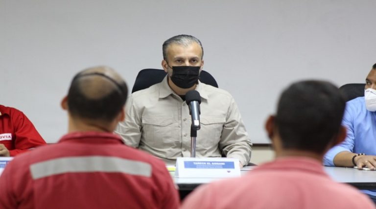 Ministro El Aissami evaluó proyectos con voceros de los CPTT del Centro de Refinación Paraguaná