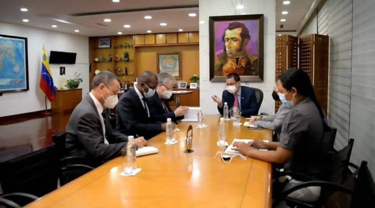 Venezuela plantea al Sistema ONU, Acnur y OIM dirigir recursos de países donantes al Plan Vuelta a la Patria