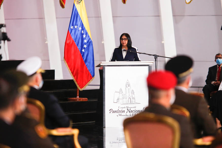 Presidente Maduro aboga por el diálogo para restituir equilibrio de Venezuela