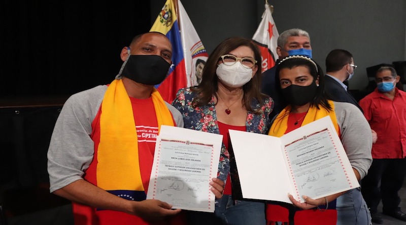 Fuerza laboral de la Corporación de Servicios del Distrito Capital y Cantv egresan de la Universidad Bolivariana de Trabajadores “Jesús Rivero”
