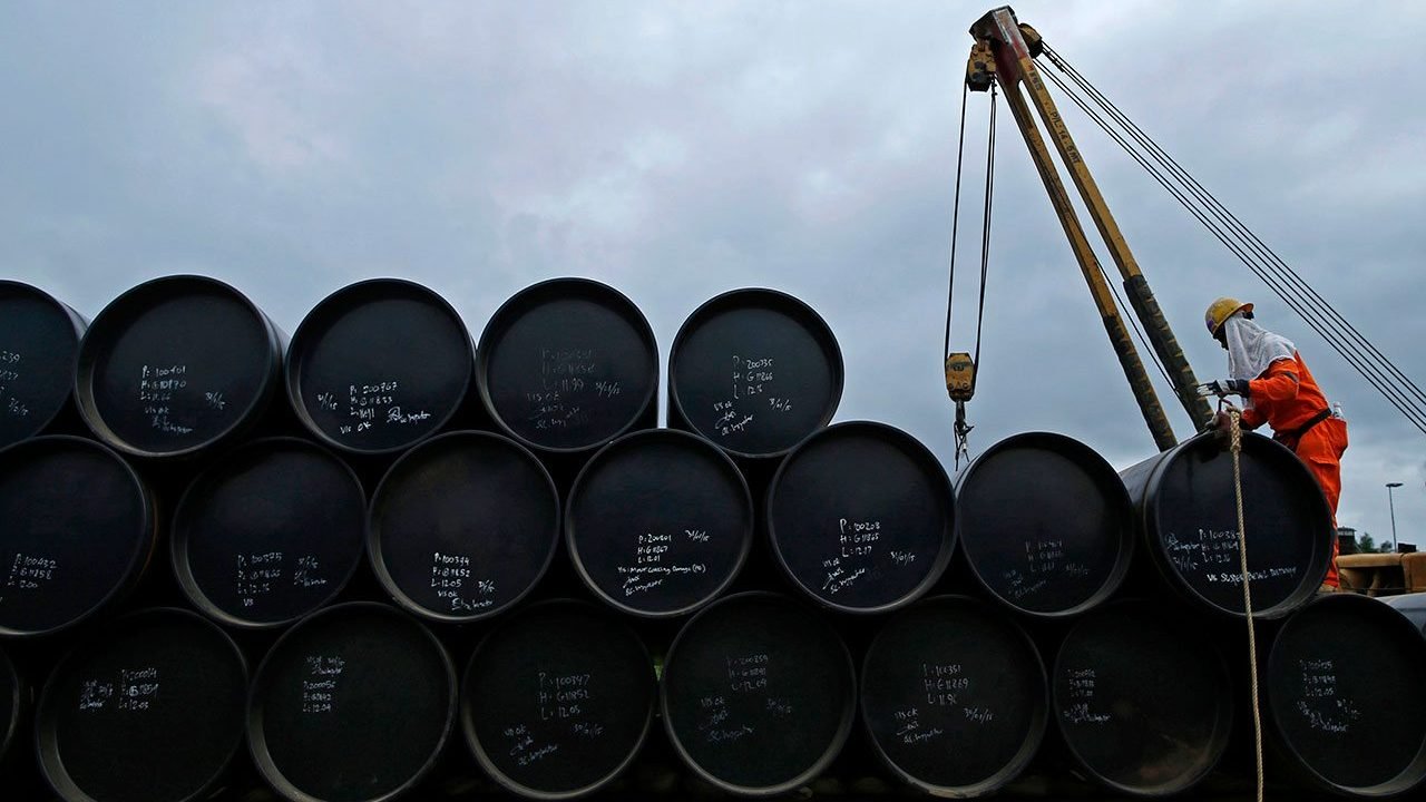 OPEP+ aumentará producción diaria para 2021