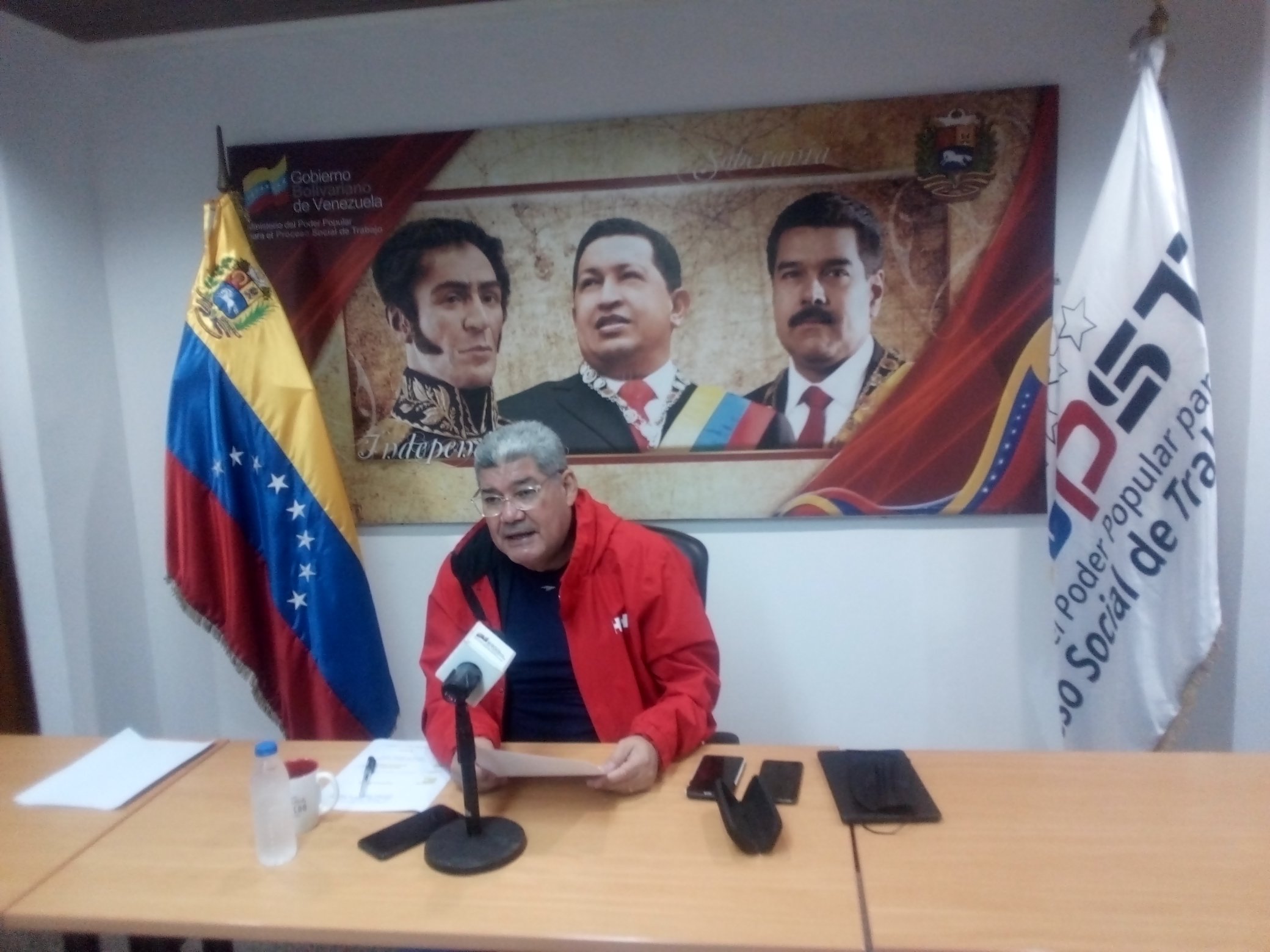 Ministro Piñate: Diversificación de la economía es vital para salir del modelo rentista petrolero