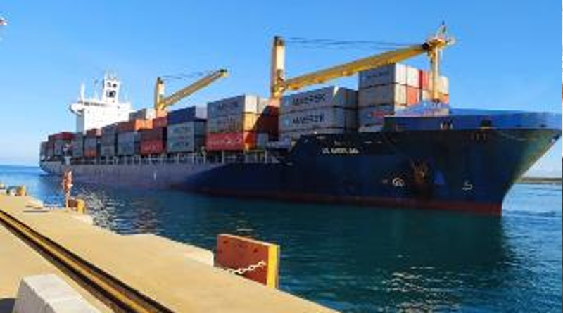 Buque “Mn As Angelina” descargó 847 contenedores de alimentos y medicinas en el puerto de La Guaira