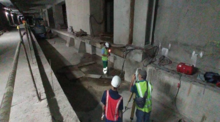 Trabajadores del Metro de Caracas ponen en marcha obra de la Estación Bello Monte que fue abandonada por transnacional