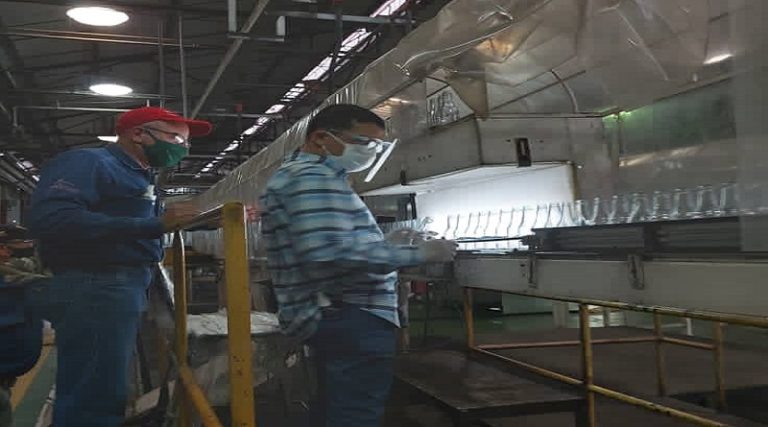 Planta de Venvidrios ubicada en Los Guayos produce envases para la industria de alimentos