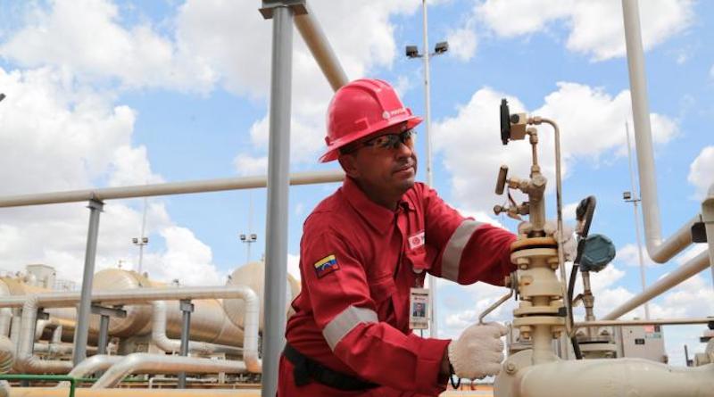 Trabajadores de PDVSA recuperan capacidad de refinación