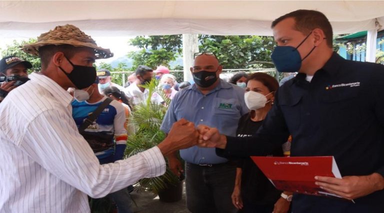 Banco Bicentenario impulsa el desarrollo agrícola con la entrega de financiamientos a productores de La Guaira