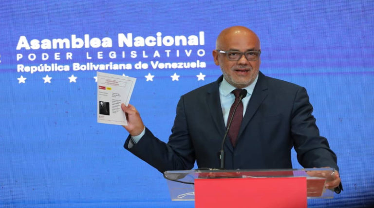 Presidente de la AN muestra pruebas de planes violentos en Caracas para perpetrar asesinatos y magnicidio
