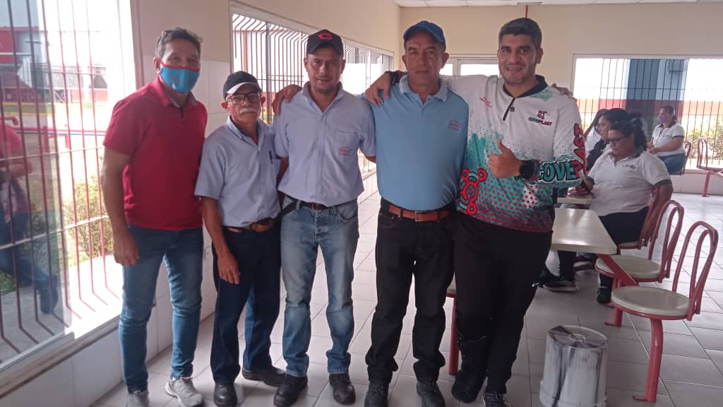 Clase Obrera de Uraplast y Coveplast intercambian experiencias productivas en el marco del Convenio de Cooperación y Acompañamiento con el IVIC