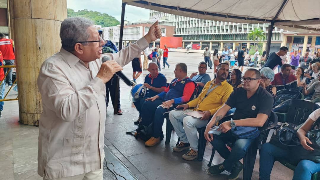 Tribuna Venezuela Mia invita a votar 5 veces sí por el Esequibo