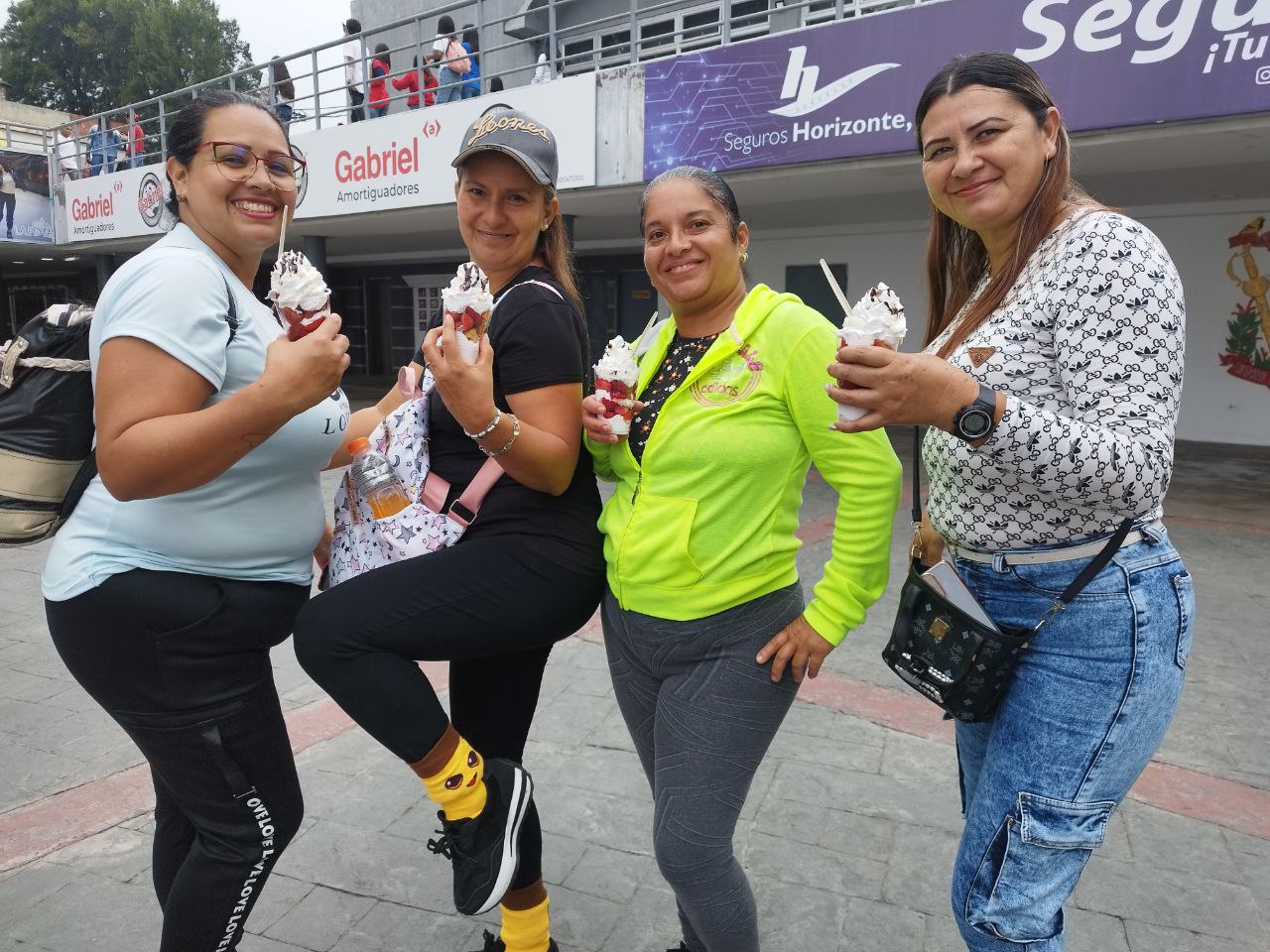 En el marco del mes de la clase obrera, el Ministerio del Poder Popular para el Proceso Social de Trabajo (MPPPST), realizó una jornada recreativa en el Parque Nacional Warairarepano para las mujeres trabajadoras del