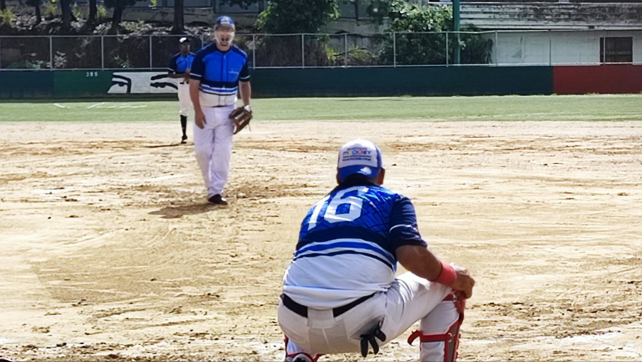El Ministerio del Poder Popular para el Proceso Social de Trabajo (MPPPST), celebró el tercer encuentro y semifinales del hexagonal de softbol, en el campo "Nene Padrón", conocido como Pagüita.