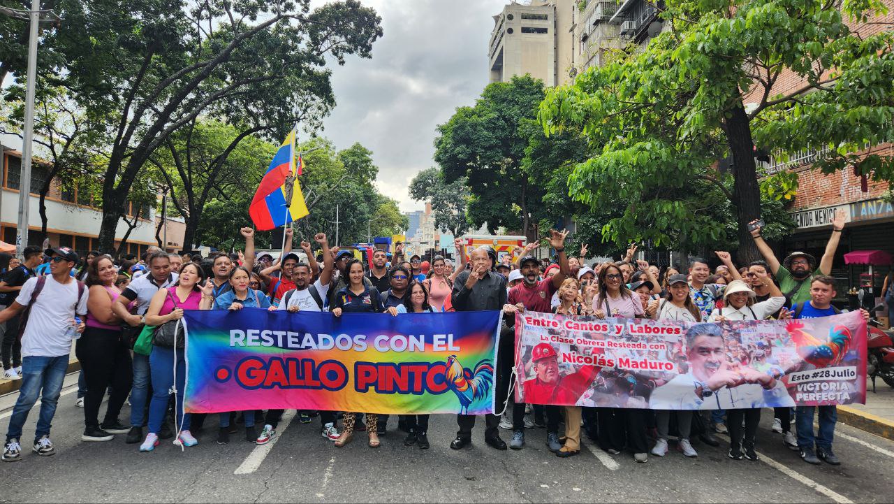 Juventud caraqueña se movilizó en favor de la Paz y la soberanía de la Patria