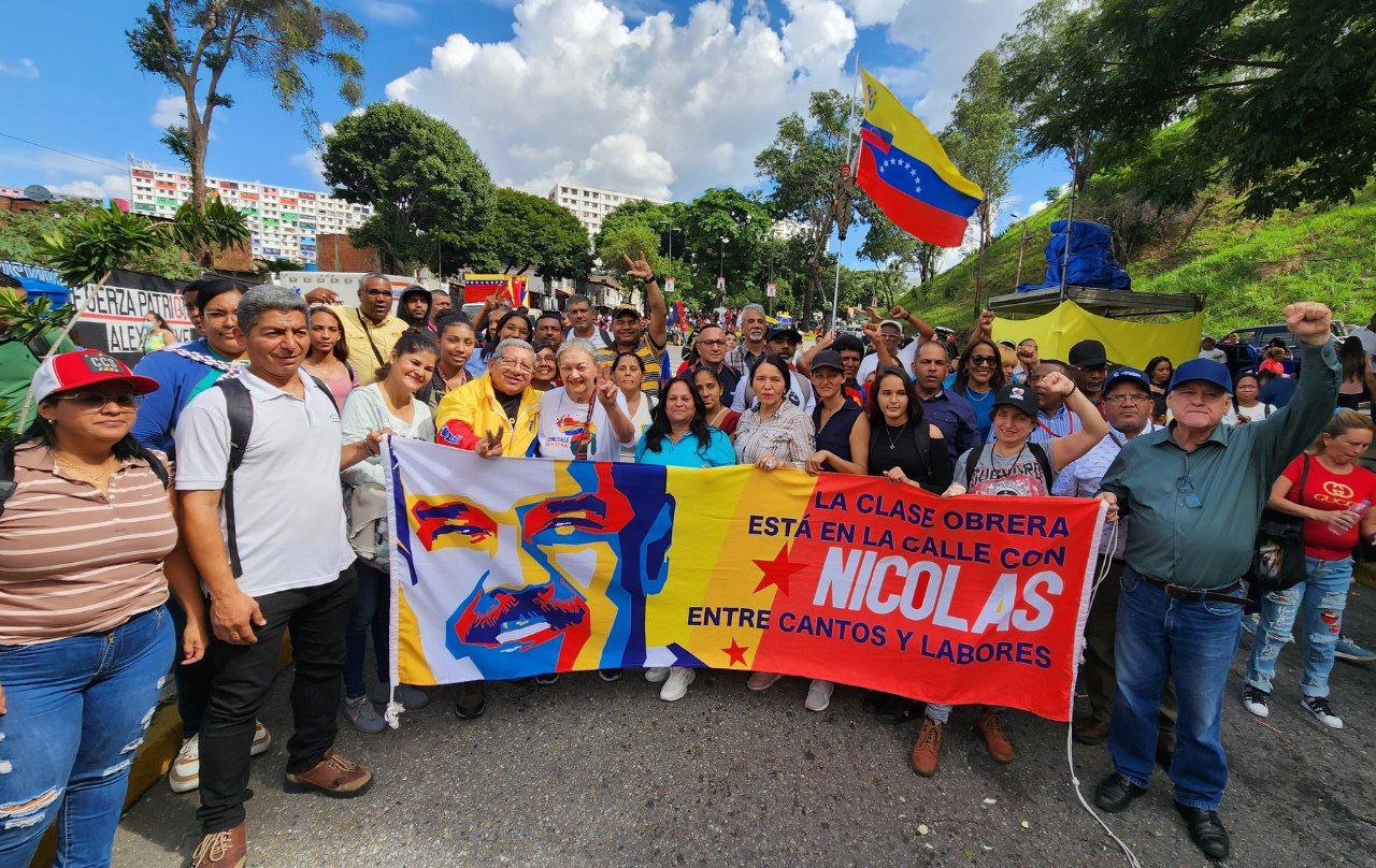 Movilización de Adultos Mayores en apoyo al Presidente Nicolas Maduro Moros por la Paz