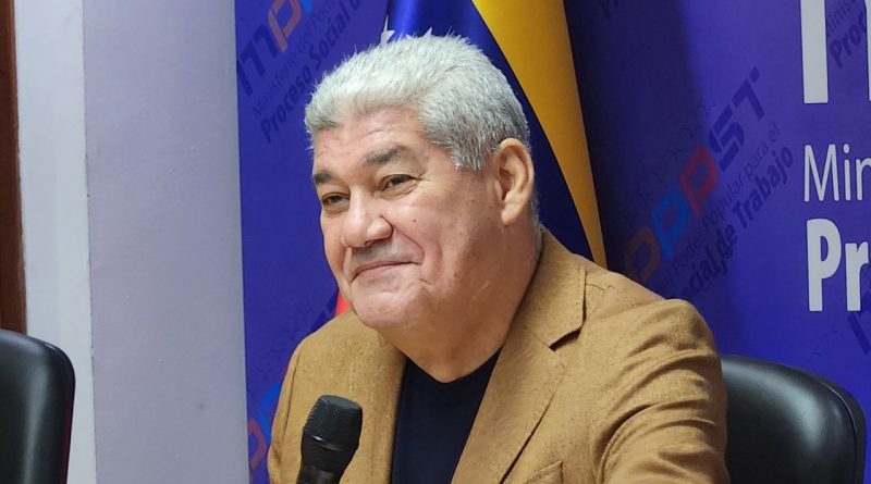 Ministro Eduardo Piñate hace el llamado al trabajo del Ministerio con