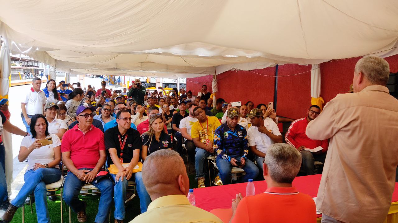 Ministro Eduardo Piñate visita empresas estratégicas en Yaracuy para fortalecer el modelo económico productivo y los CPTT.